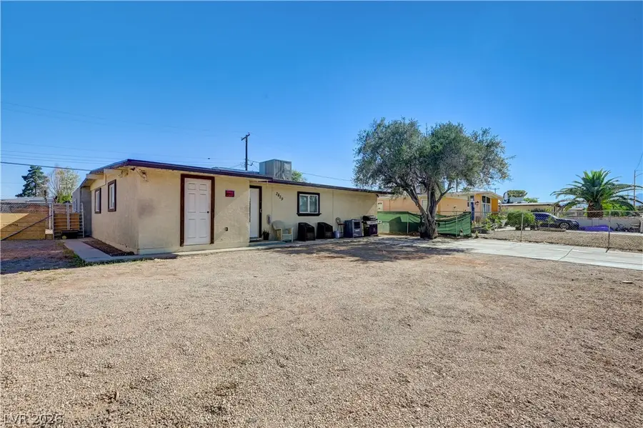 2829 Emmons Avenue, North Las Vegas, NV 89030 - #3