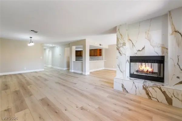 2716 Laguna Shores Lane, Las Vegas, NV 89121