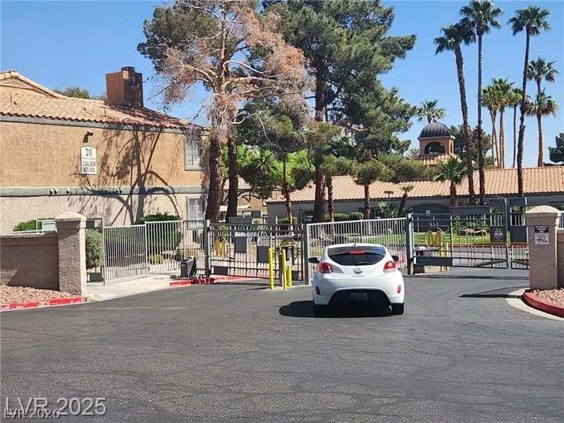 5261 Mission Carmel Lane #204, Las Vegas, NV 89107 - #2