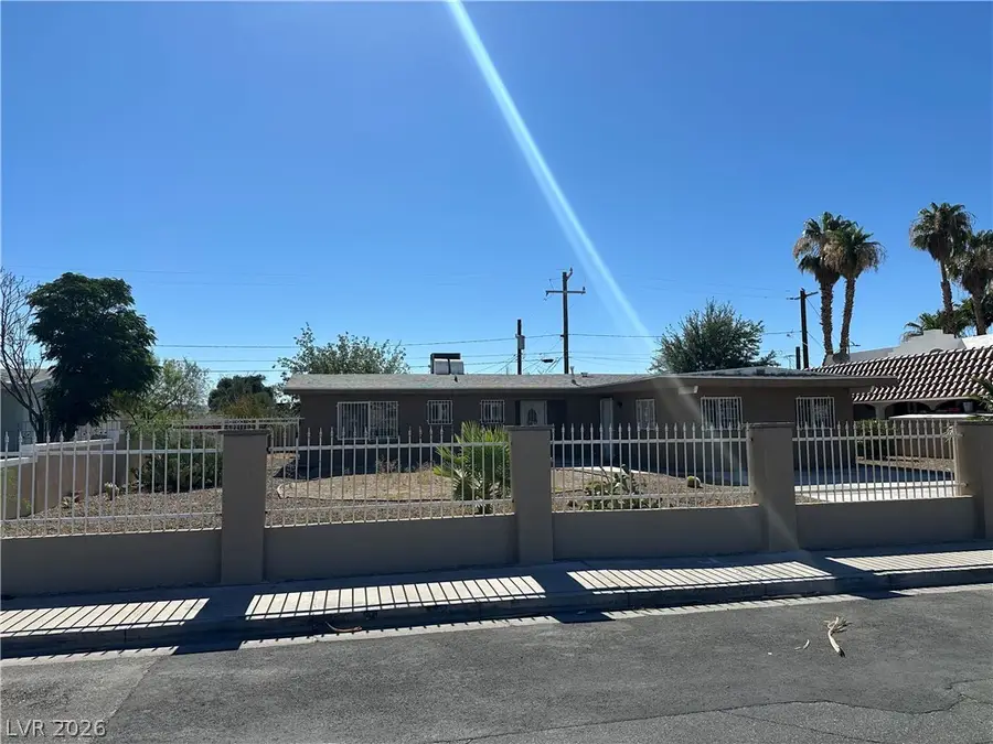 2876 Escuela Street, Las Vegas, NV 89121 - #2