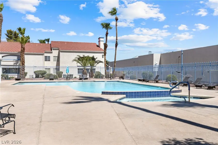 2725 S Nellis Boulevard #2052, Las Vegas, NV 89121 - #2