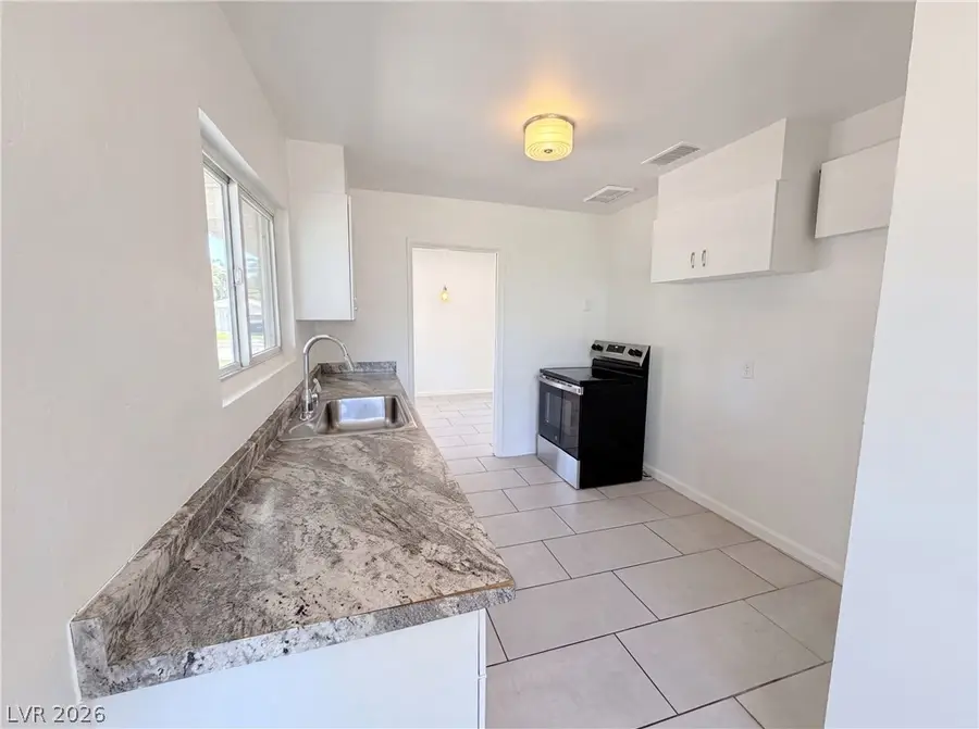 1437 Franklin Avenue, Las Vegas, NV 89104 - #2