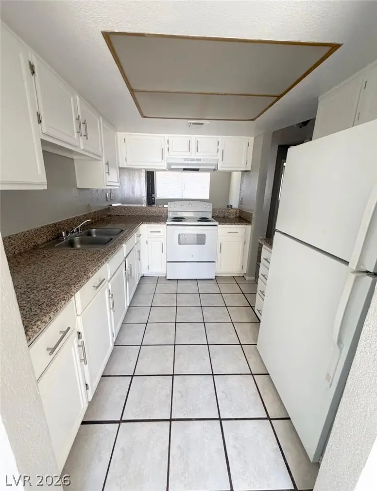 213 N 18th Street #D, Las Vegas, NV 89101 - #3