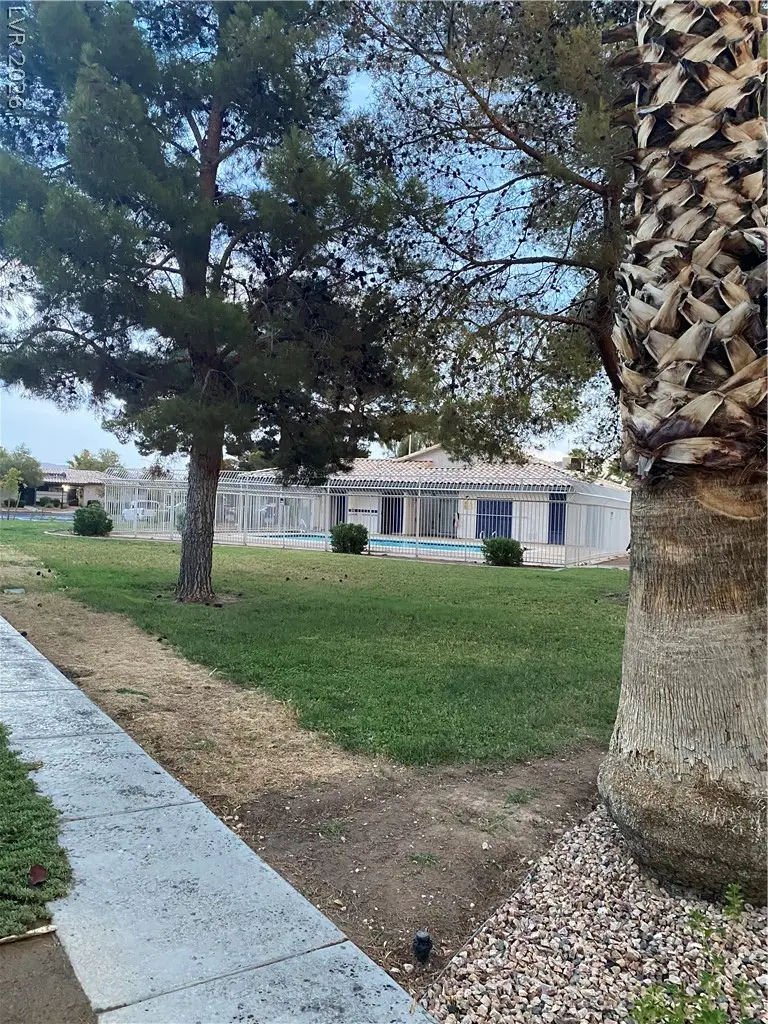 271 N Lamb Boulevard #D, Las Vegas, NV 89110 - #2
