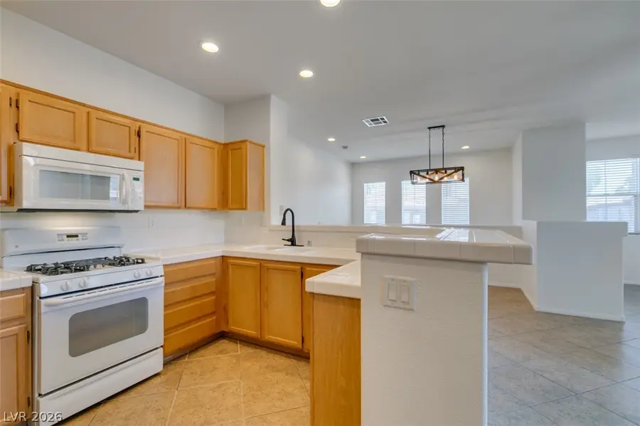 10200 Deerfield Beach Avenue #203, Las Vegas, NV 89129 - #3