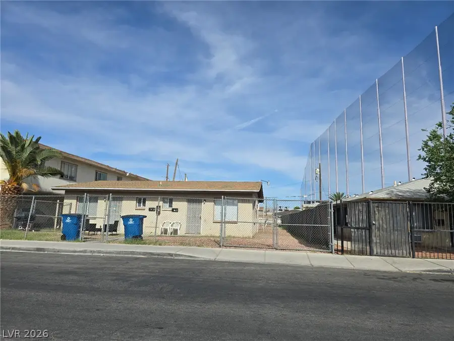 1713 Fairfield Avenue, Las Vegas, NV 89102 - #2