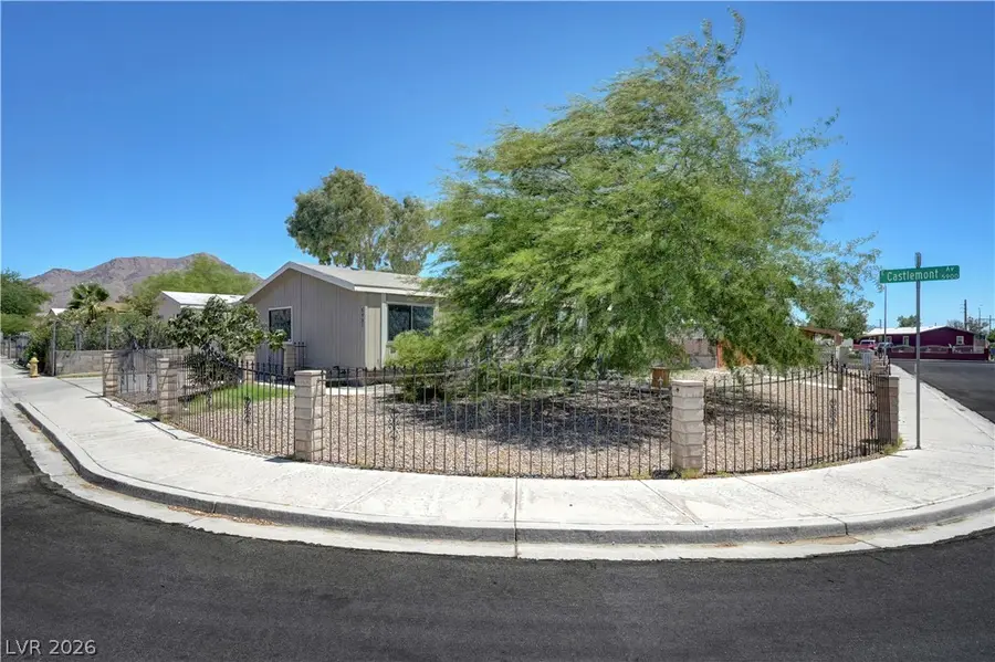 5997 Castlemont Avenue, Las Vegas, NV 89156 - #3