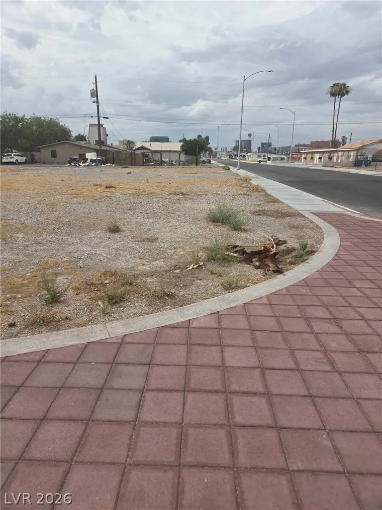 Jackson, Las Vegas, NV 89106 - #3