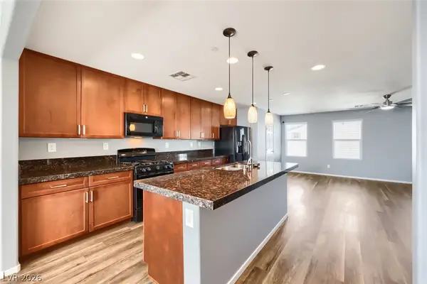 9050 W Tropicana Avenue #1043, Las Vegas, NV 89147