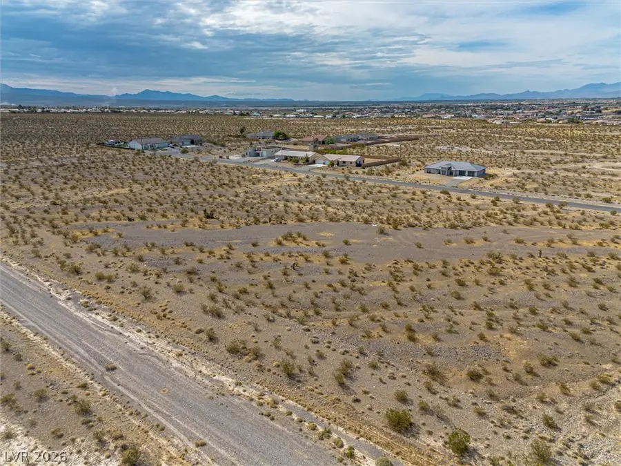 1821 E Mescalero Avenue, Pahrump, NV 89048 - #3