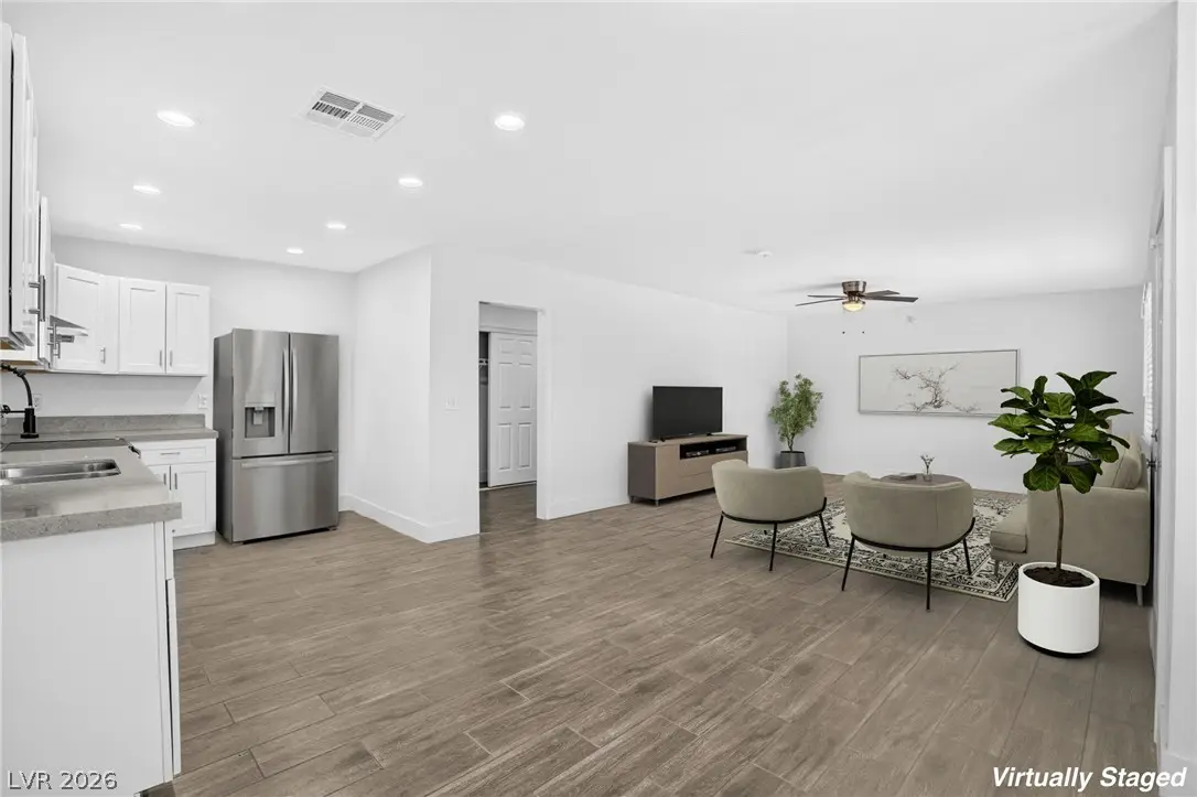 617 N 11th Street, Las Vegas, NV 89101 - #1