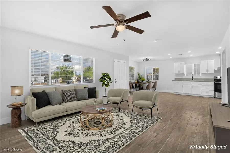 617 N 11th Street, Las Vegas, NV 89101 - #2