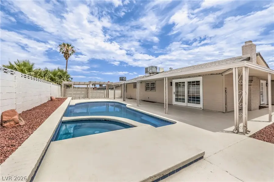 4060 E Harmon Avenue, Las Vegas, NV 89121 - #2