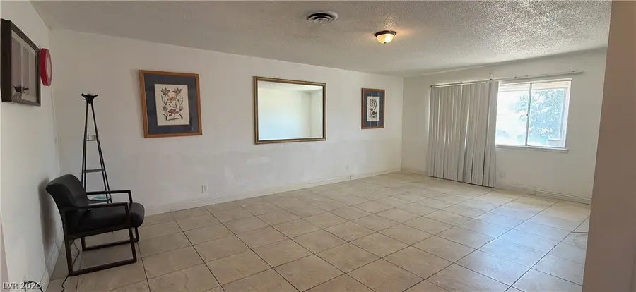 4712 Rip Van Winkle Lane, Las Vegas, NV 89102 - #3
