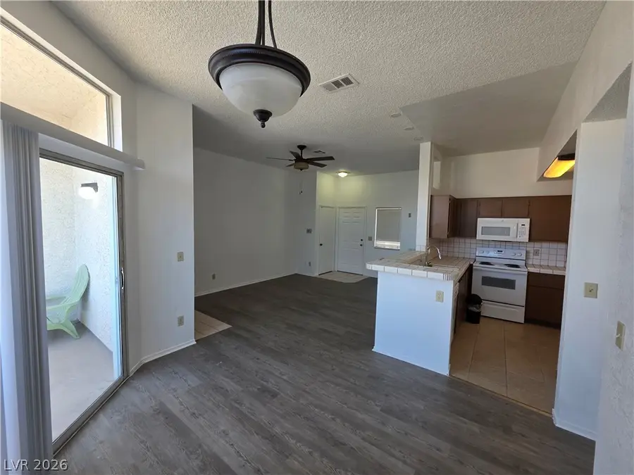 3150 Soft Breezes Drive #2166, Las Vegas, NV 89128 - #3