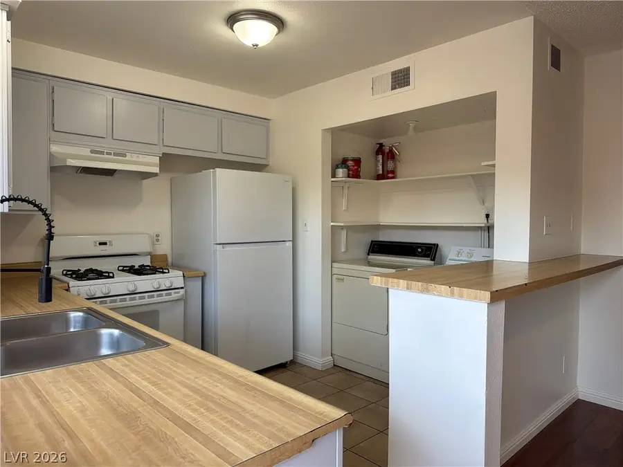 6168 Meadow View Lane, Las Vegas, NV 89103 - #3