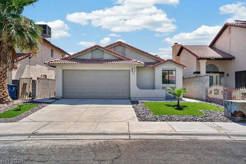 2521 Charteroak Street, Las Vegas, NV 89108 - #2