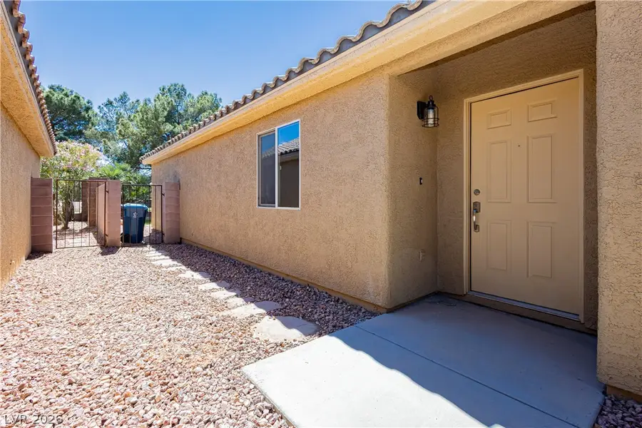 5657 Harbour Pointe Avenue, Las Vegas, NV 89122 - #3