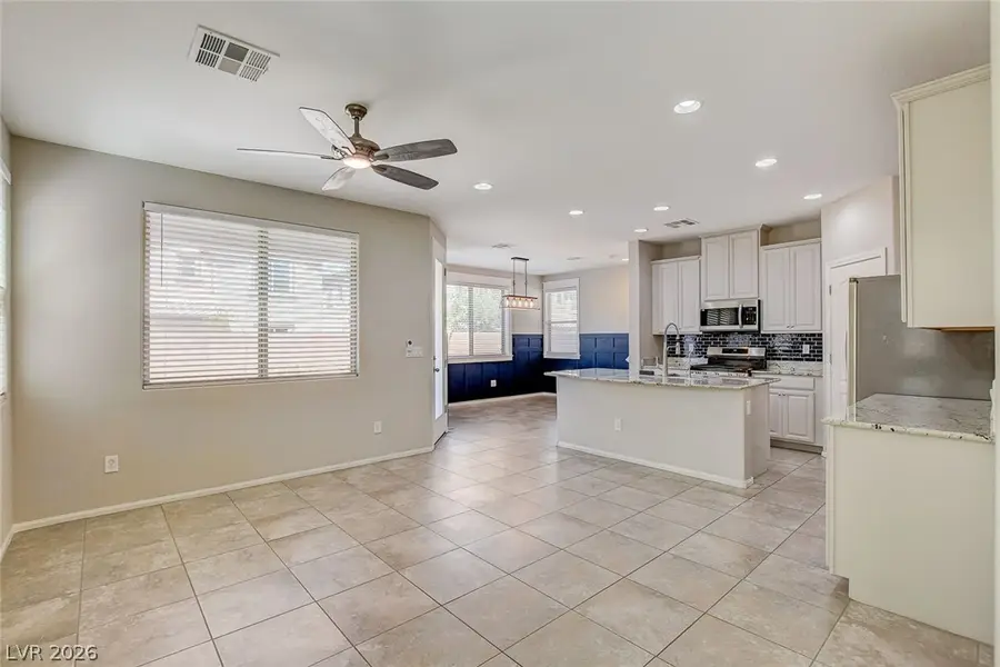6366 Beavertail Pond Avenue, Las Vegas, NV 89122 - #2