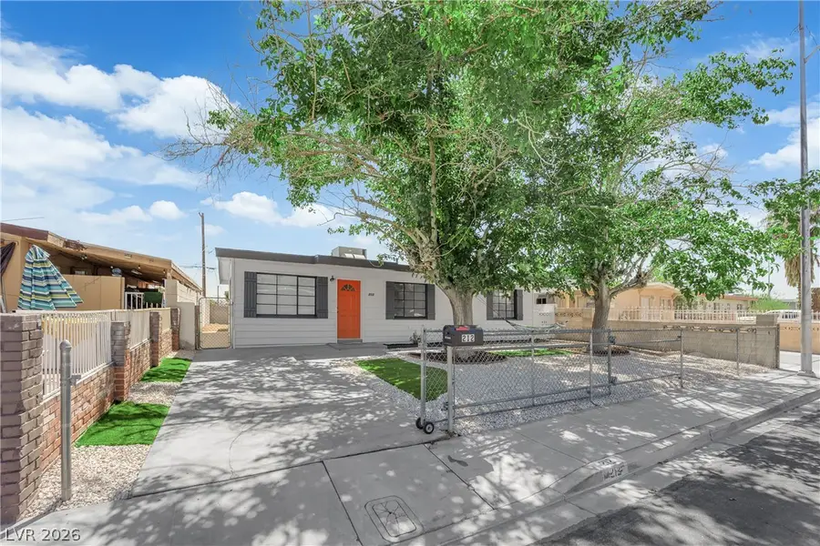 212 N Minnesota Street, Las Vegas, NV 89107 - #2
