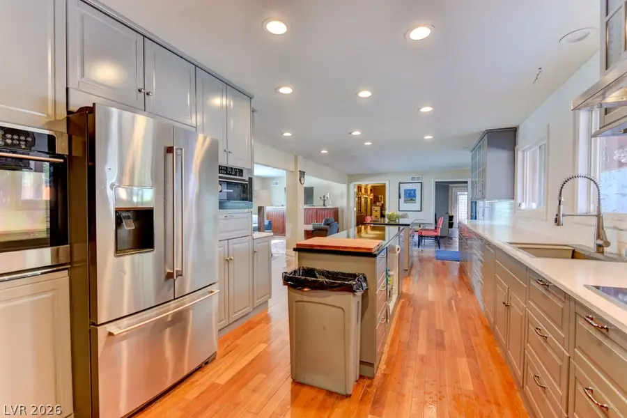 1818 Waldman Avenue, Las Vegas, NV 89102 - #2