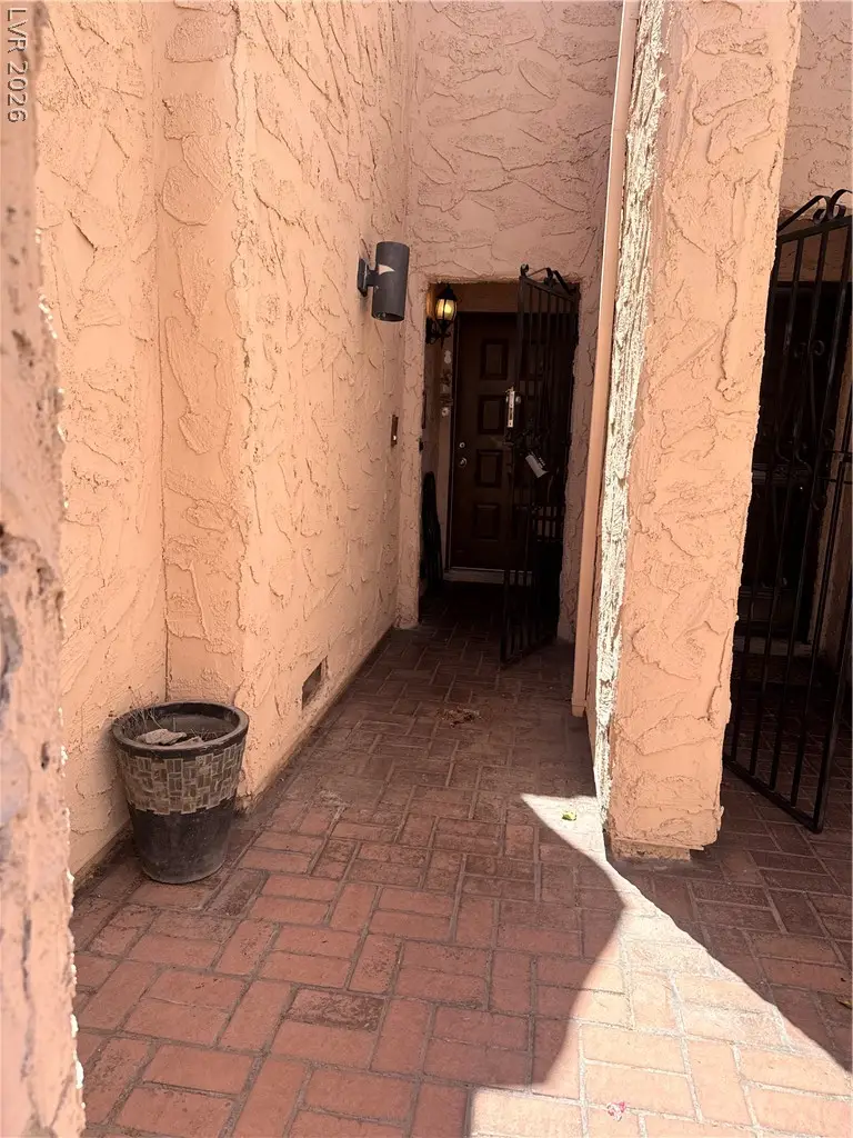 3363 Vema Drive, Las Vegas, NV 89121 - #1