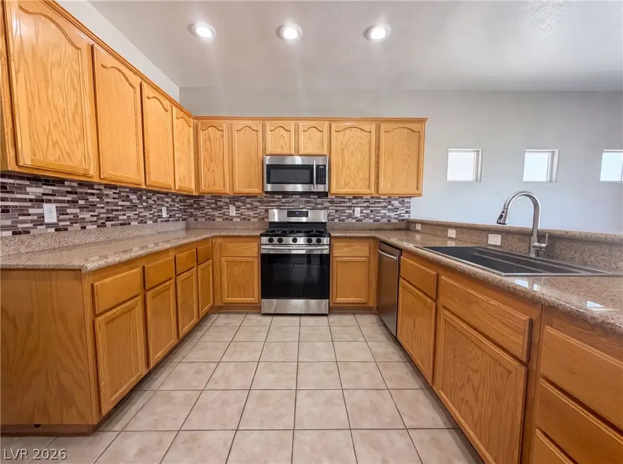 4560 Sunflower Avenue, Las Vegas, NV 89120 - #2