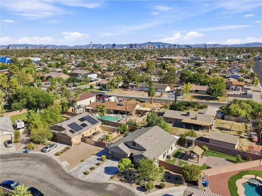 2668 Dorshester Heights Court, Las Vegas, NV 89108 - #3