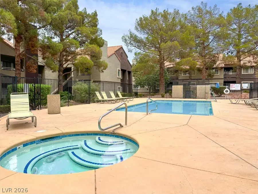 5042 S Rainbow Boulevard #101, Las Vegas, NV 89118 - #2
