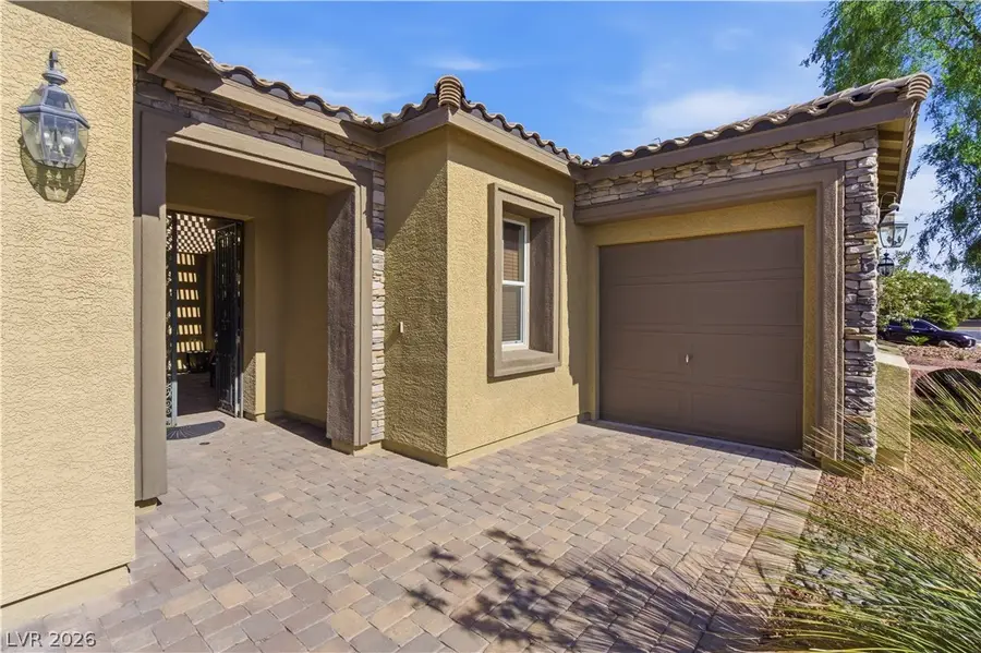 8618 Amber Autumn Street, Las Vegas, NV 89131 - #3