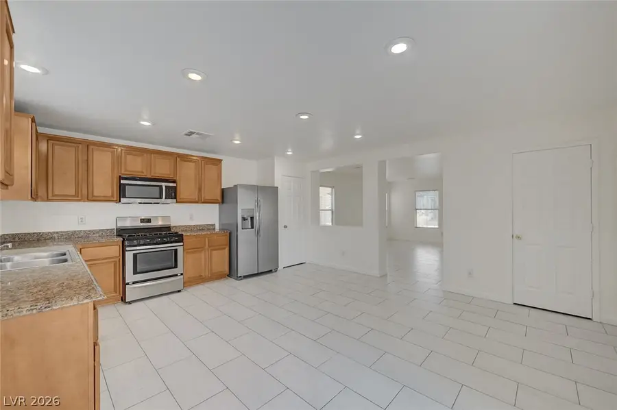 5672 Park City Avenue, Las Vegas, NV 89122 - #3