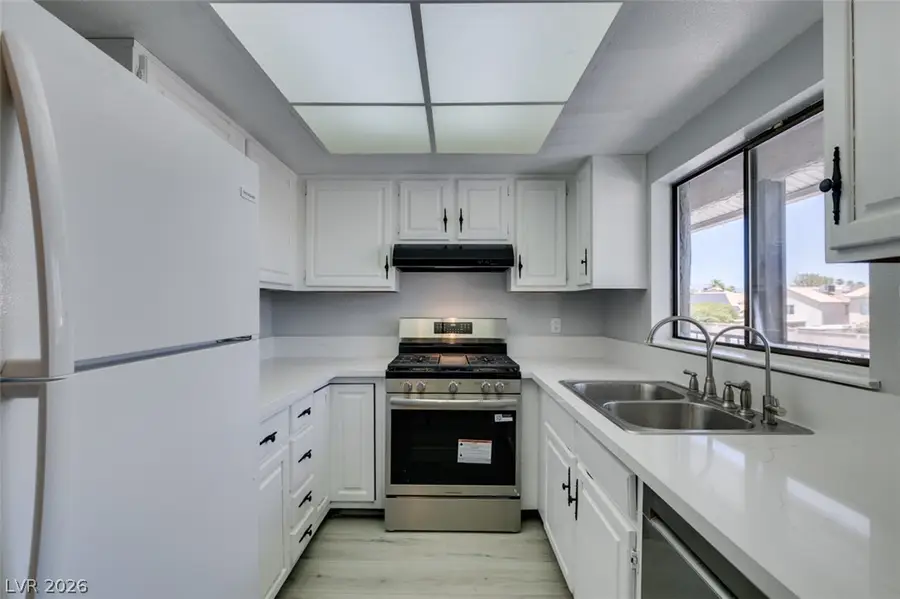 2832 Aster Court, Henderson, NV 89074 - #3