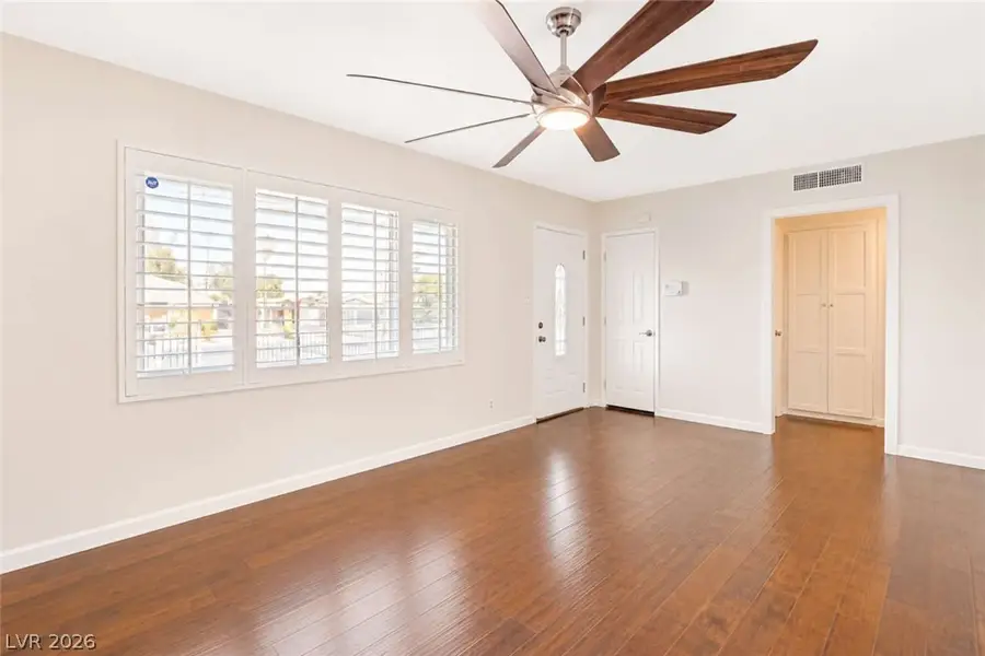 1932 Hassett Avenue, Las Vegas, NV 89104 - #2