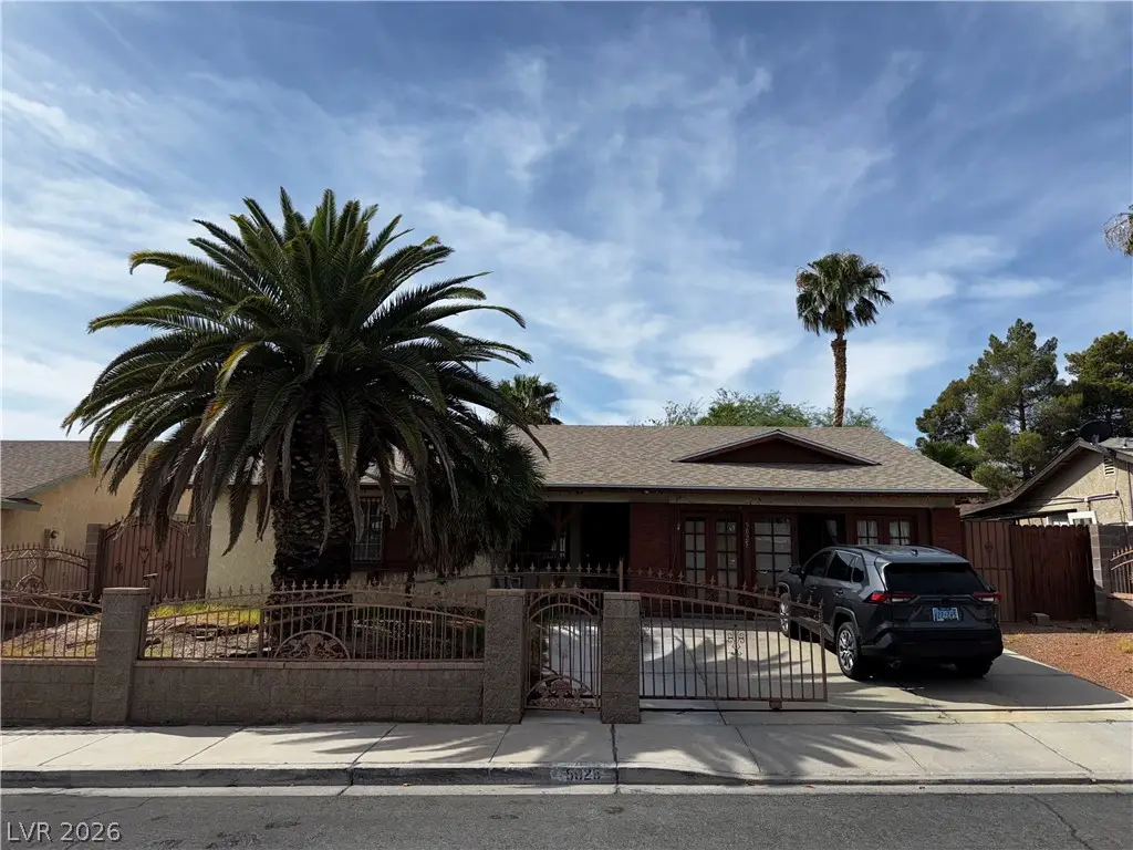5025 Hayward Avenue, Las Vegas, NV 89122 - #1