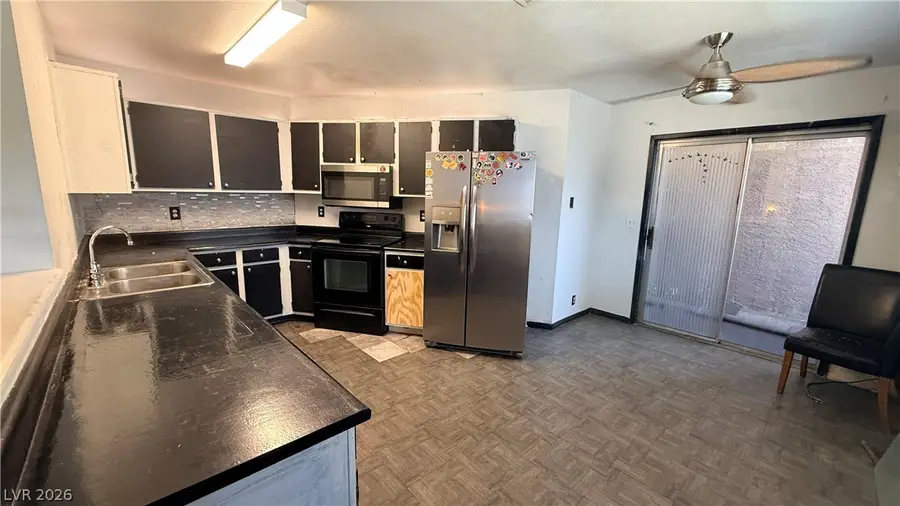 5161 Pioneer Avenue #202, Las Vegas, NV 89146 - #2