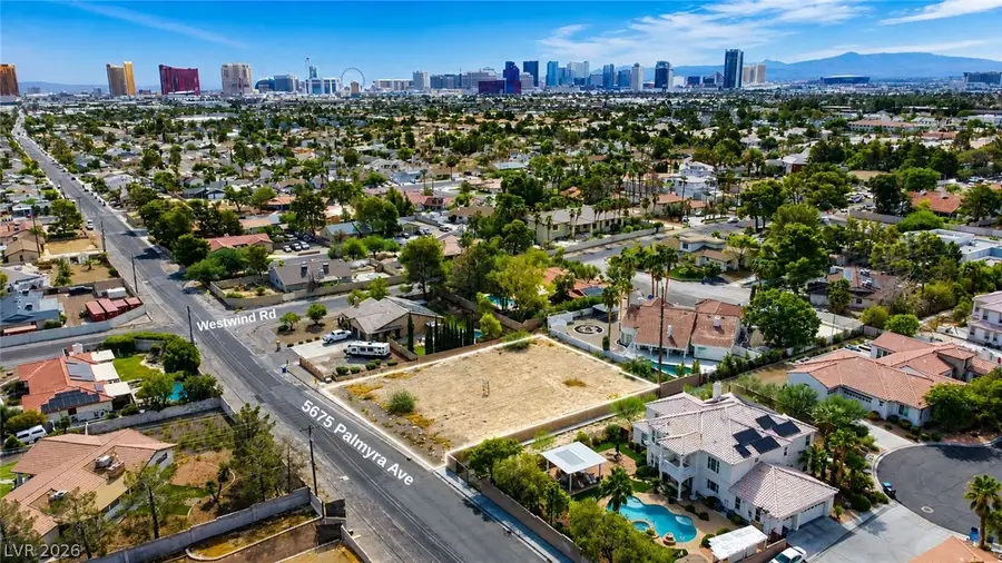 5675 Palmyra Avenue, Las Vegas, NV 89146 - #2