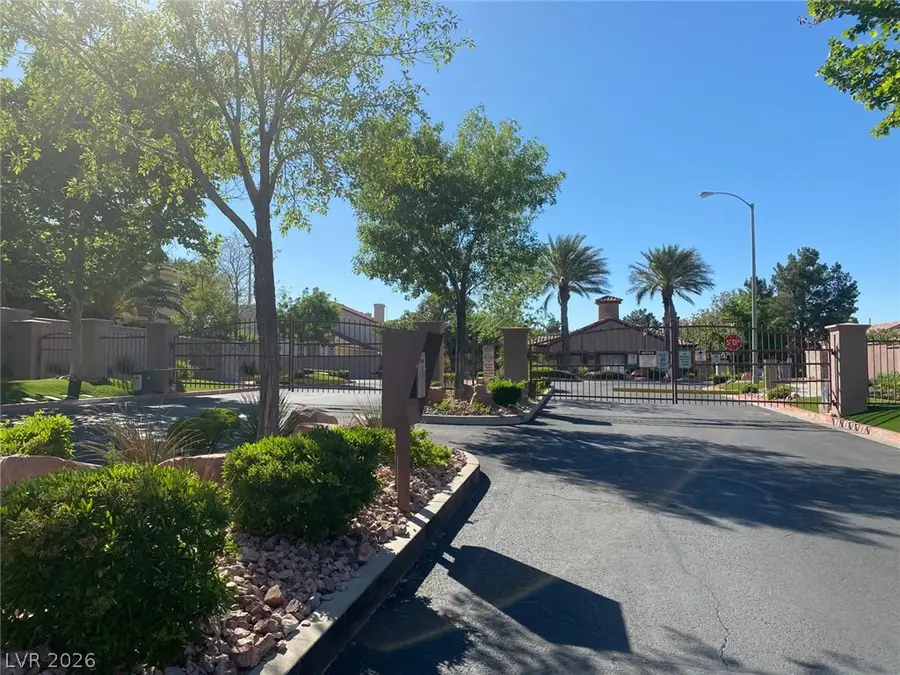 5 Alyson Pond Circle, Henderson, NV 89012 - #2