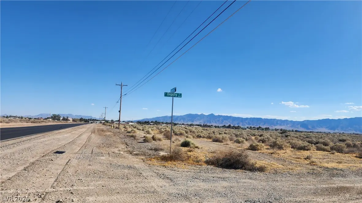 1621 E Deputy Street, Pahrump, NV 89048 - #1