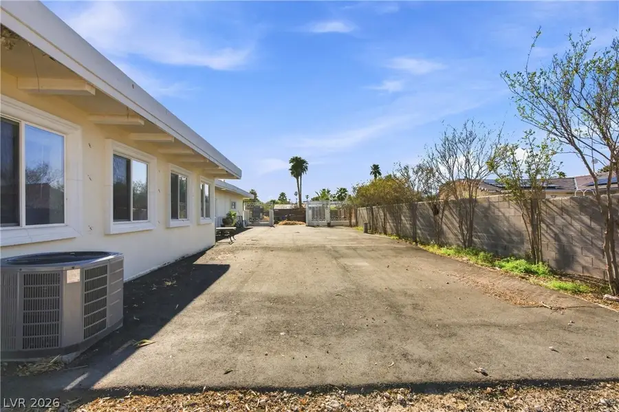2940 S Bronco Street, Las Vegas, NV 89146 - #2