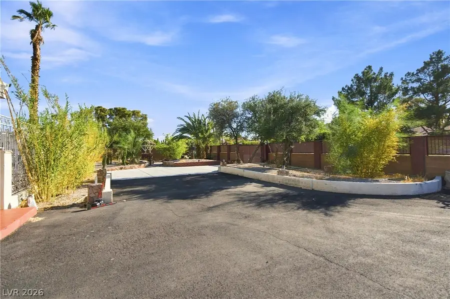 2940 S Bronco Street, Las Vegas, NV 89146 - #3
