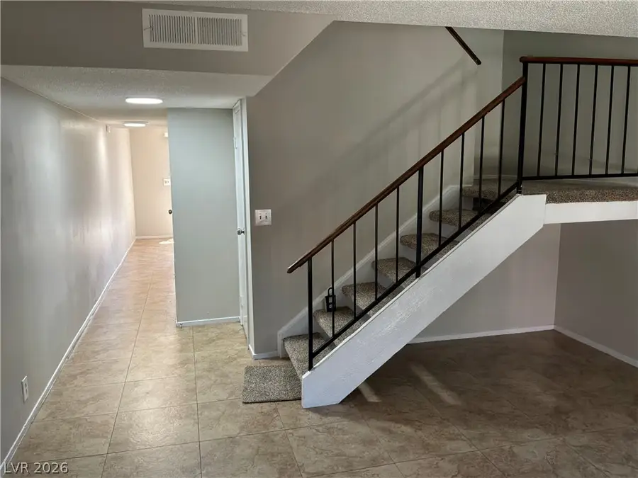 4195 Mississippi Avenue, Las Vegas, NV 89103 - #3