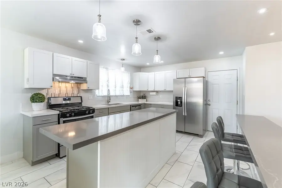 105 S Cimarron Road, Las Vegas, NV 89145 - #2