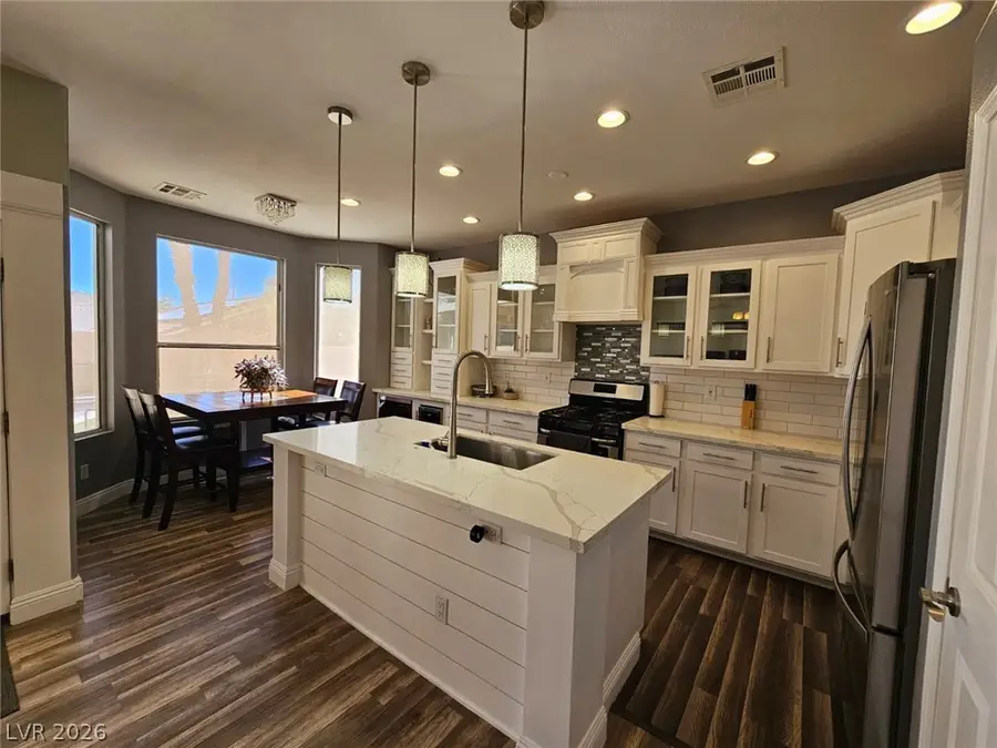 5991 Osprey Point Avenue, Las Vegas, NV 89156 - #2