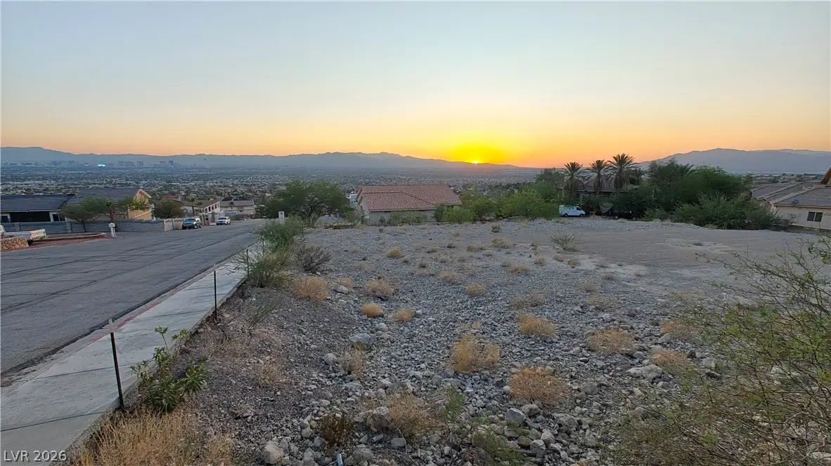 Linden, Las Vegas, NV 89110 - #1