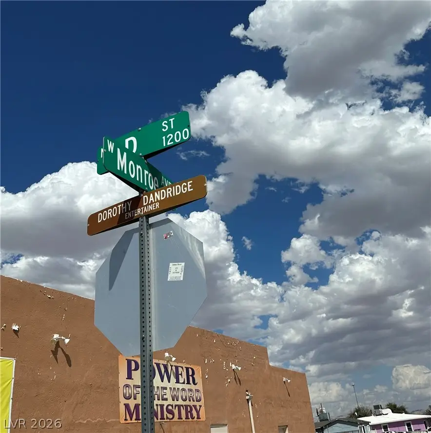 315 W Monroe Avenue, Las Vegas, NV 89106 - #1