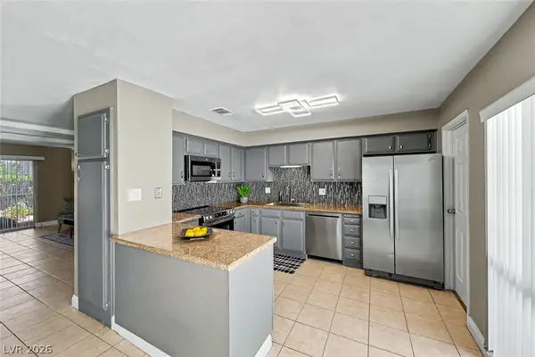 572 Willow Green Drive, Las Vegas, NV 89169