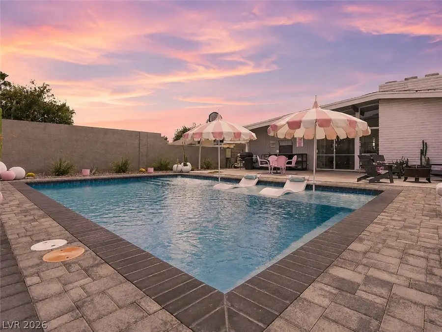 5128 Champions Avenue, Las Vegas, NV 89142 - #3