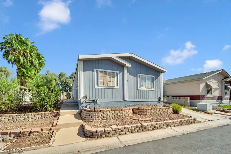 5914 Sassy Rose Drive, Las Vegas, NV 89122 - #2