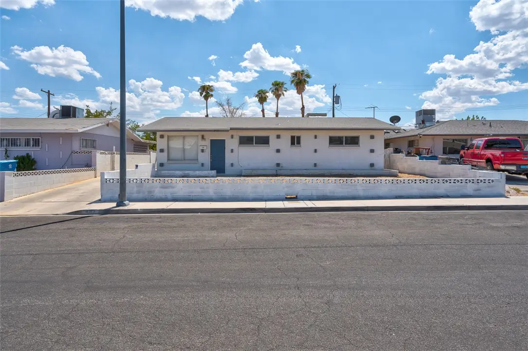 4313 El Conlon Avenue, Las Vegas, NV 89102 - #1