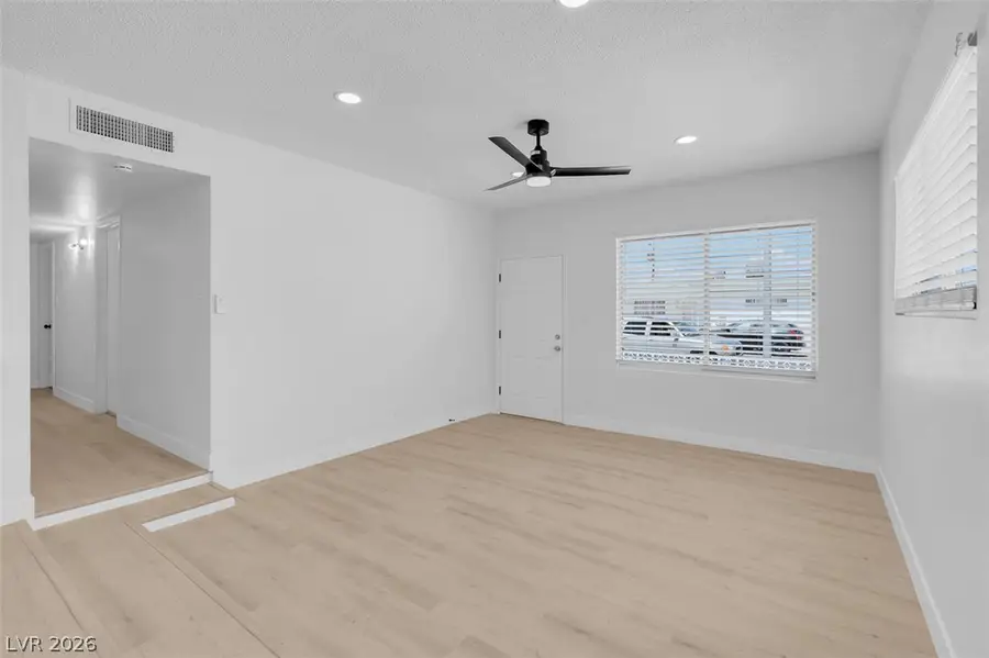 4313 El Conlon Avenue, Las Vegas, NV 89102 - #3